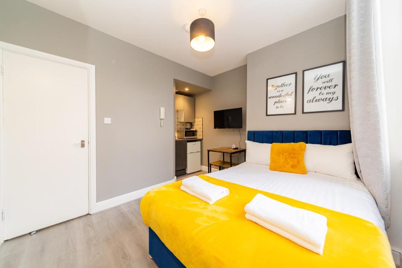 شقة Modern Studio Next To Brighton Beach I Smart Tv I King Size Bed المظهر الخارجي الصورة